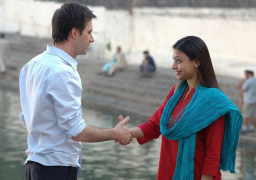 Outsourced: A Film about an Expat, Reviewed by an Expat